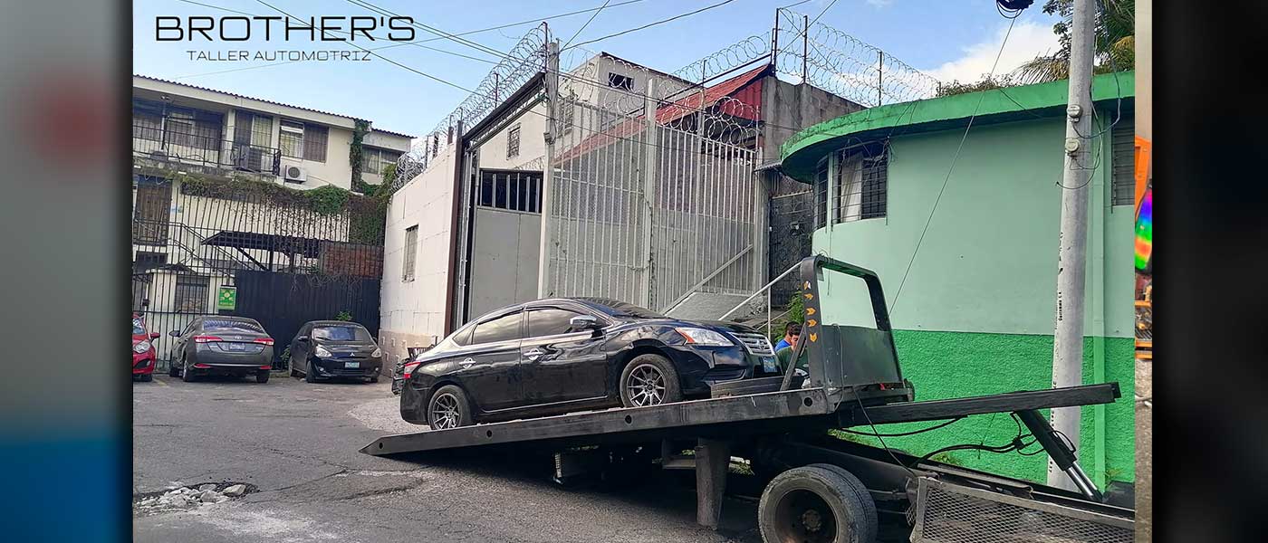 Salvador's Auto, taller mecánico en Yakima, El Sol